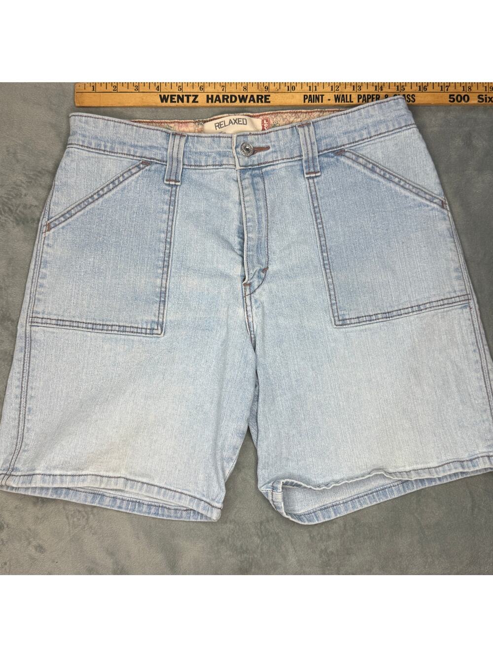 Levi's 550 Relaxed Light Wash Denim Shorts Size 12 Contrast Stitch